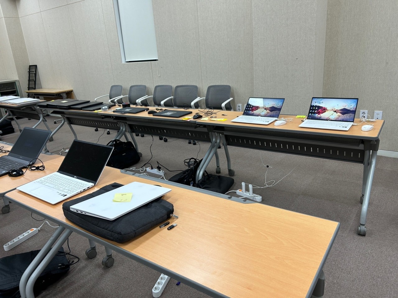 한국식품안전관리인증원 노트북 렌탈 이미지 1